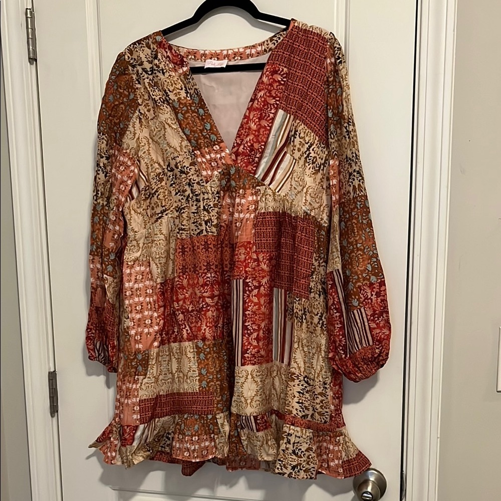 Pink Lily Red and Cream Tunic with Flutter Sleeves and Graphic Design